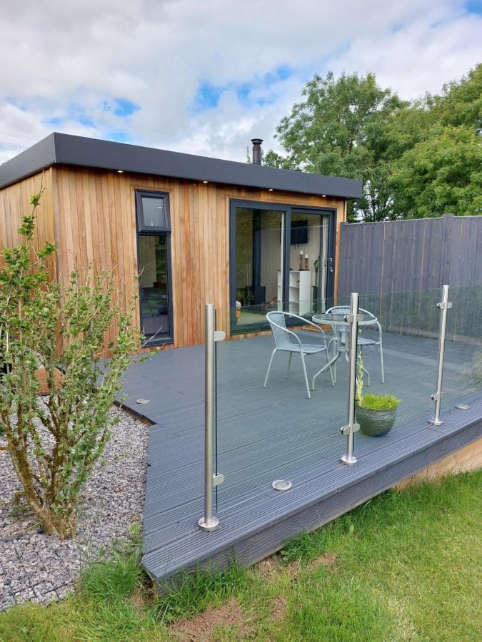 The Den - Modern Cabin With Wood Burning Stove Ludchurch Esterno foto